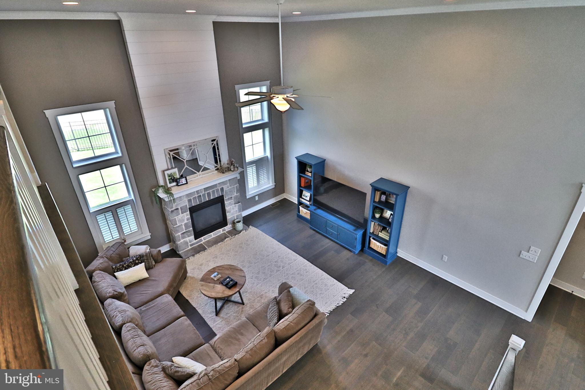 1071 Valley Crossing Drive Lititz, PA 17543 - Photo 5 of 61