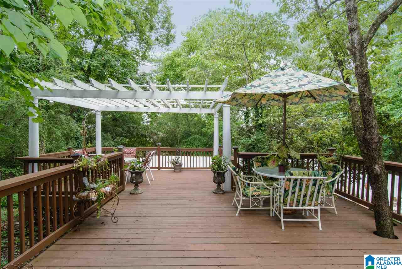 1045 Navajo Trail Alabaster, AL 35007 - Photo 3 of 31