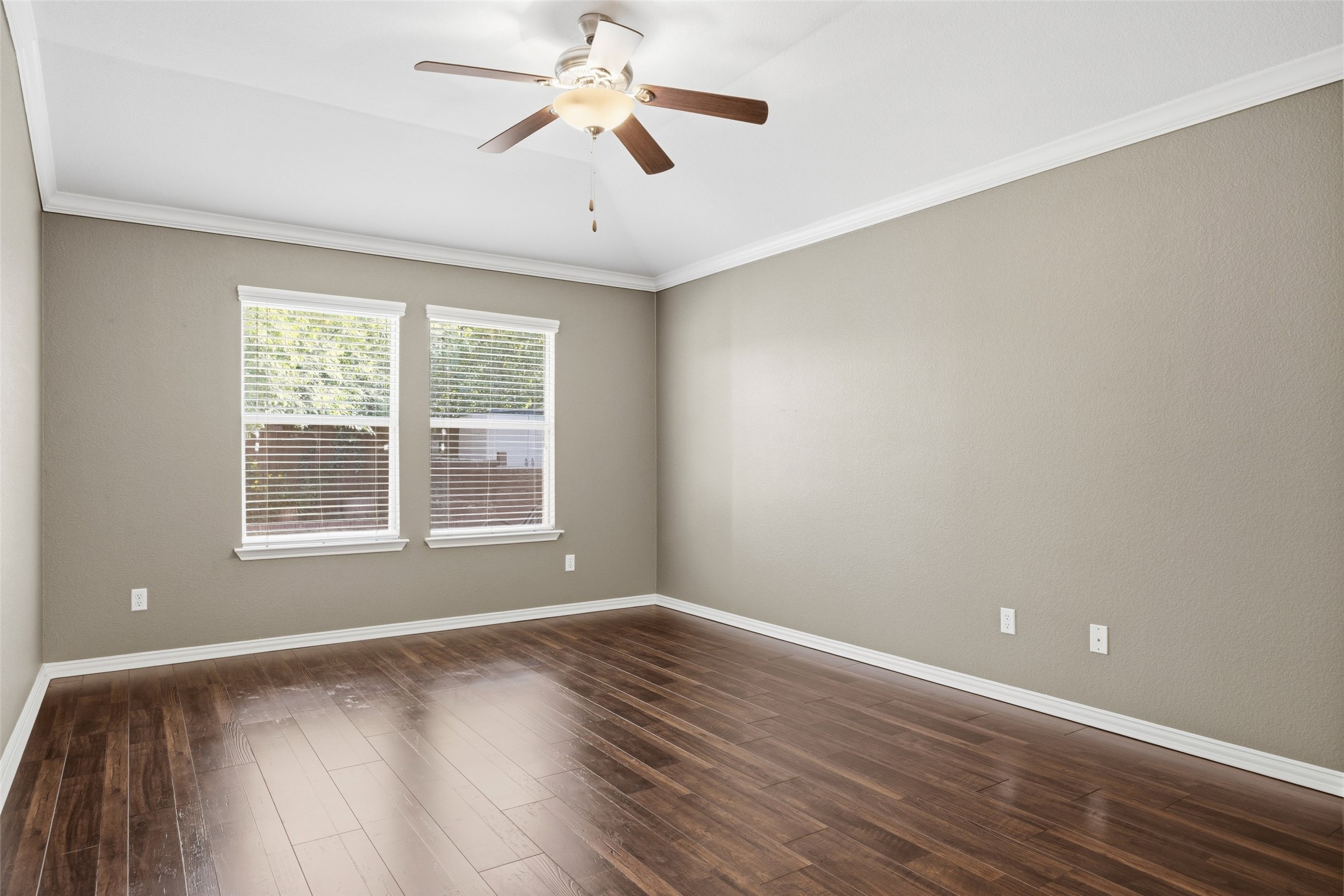 1069 Talley Loop Buda, TX 78610 - Photo 22 of 31 Primary bedroom