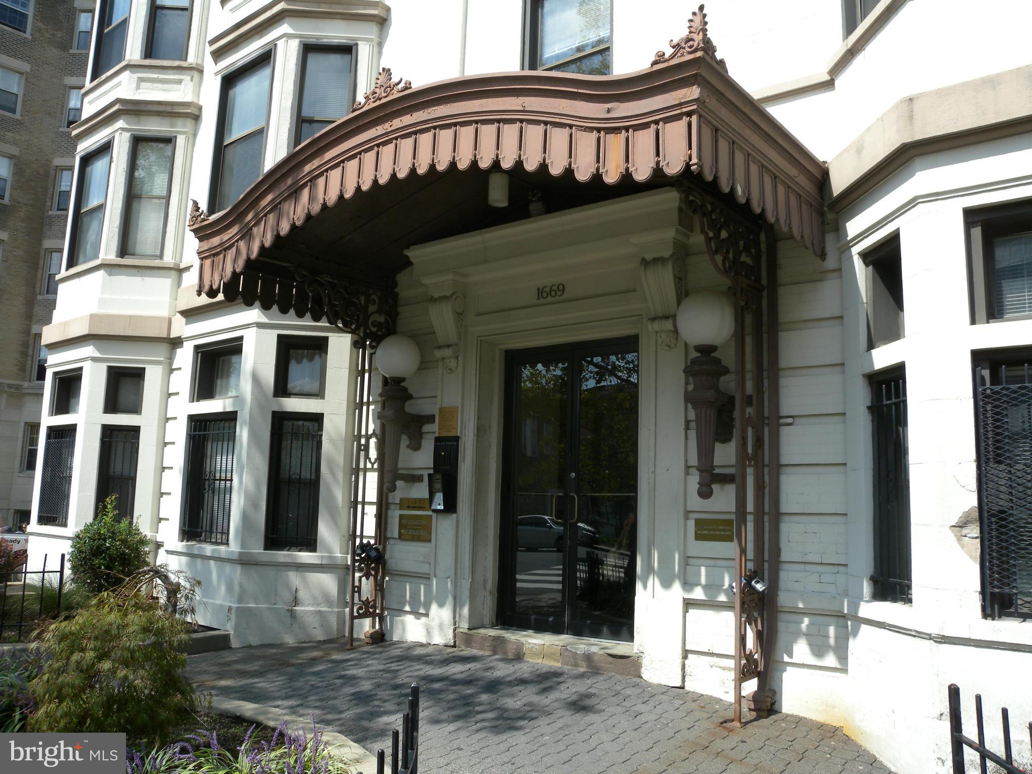 Exterior (Front)