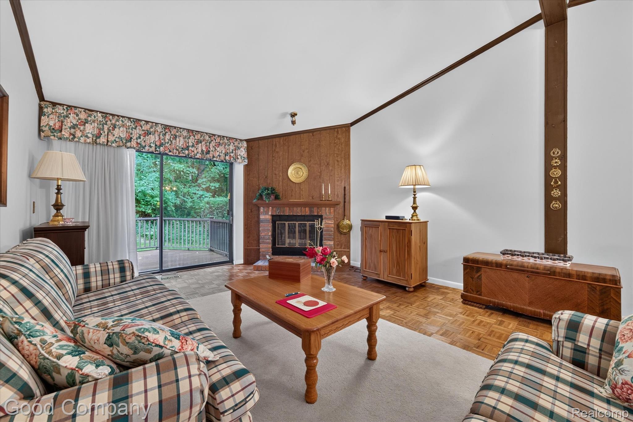1902 Jenny Lane Rochester, MI 48309 - Photo 9 of 35 08-1902-Jenny-Ln-Rochester-Hills-MI-48309-WindowStill.jpg