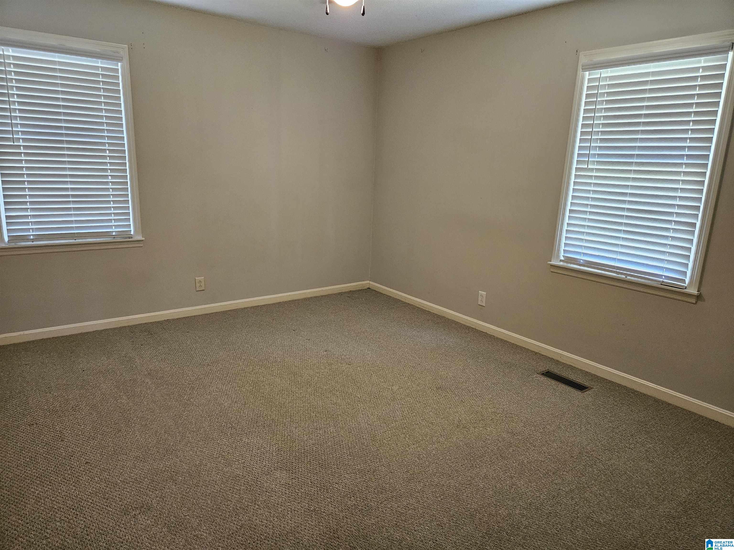 694 Old Mill Road Oneonta, AL 35121 - Photo 11 of 20