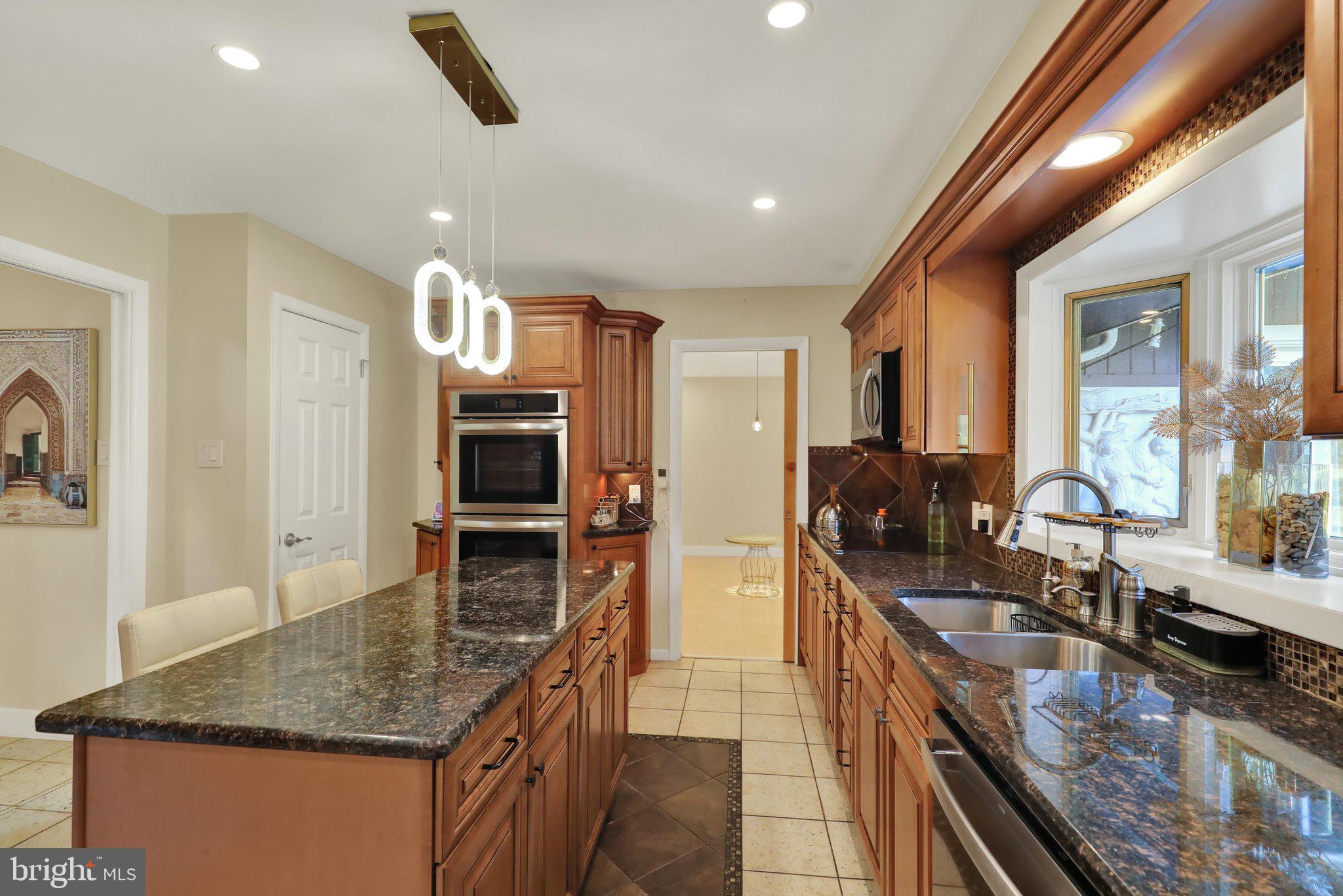 2210 Greenwood Road Allentown, PA 18103 - Photo 12 of 61 360_3328