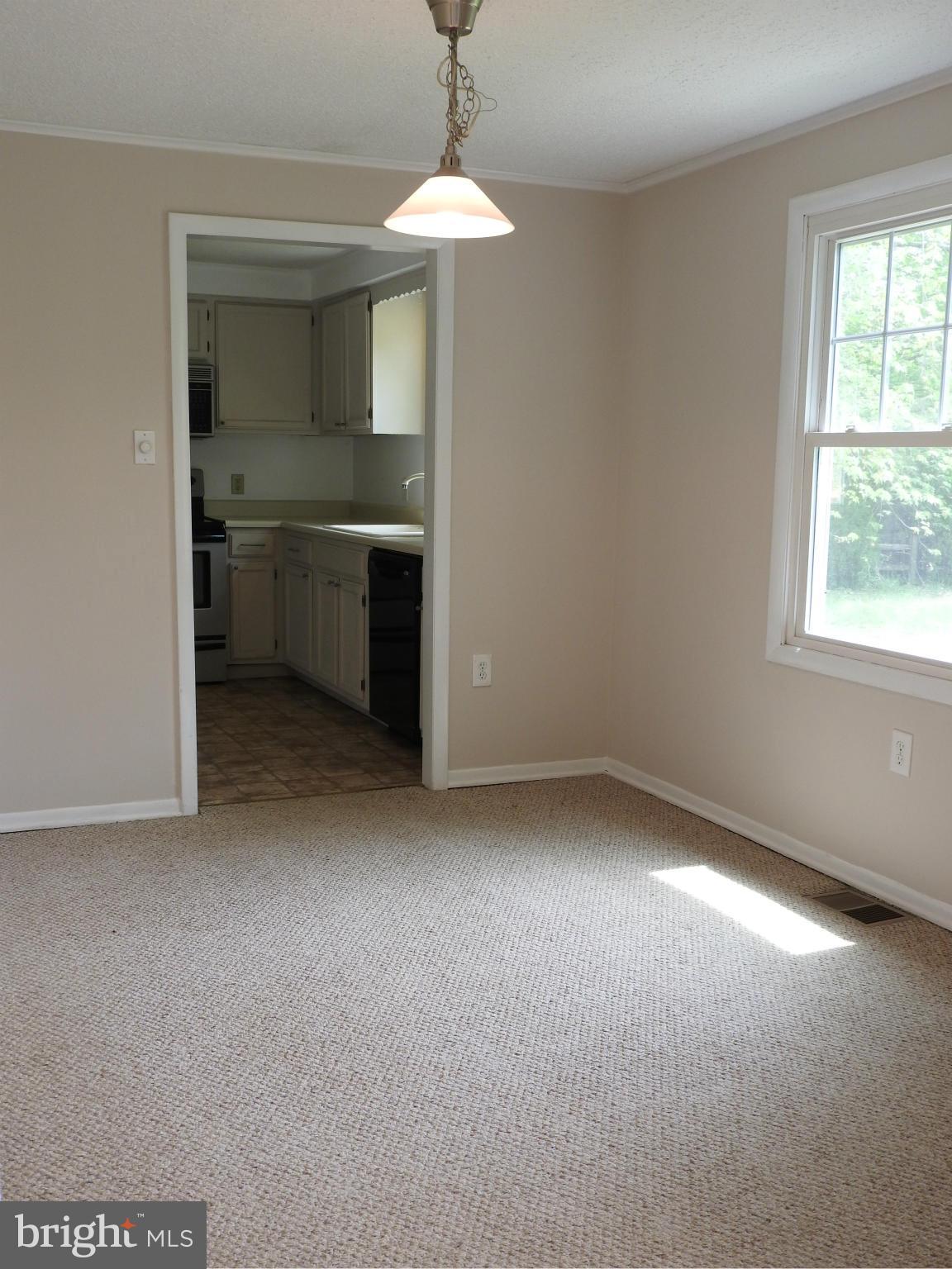 302 Virginia Road Stevensville, MD 21666 - Photo 7 of 27 Dining Room