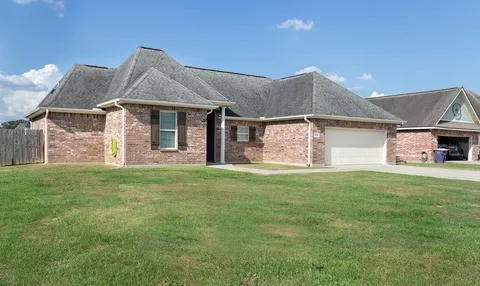 $239,800 | 410 6th Street, Iowa, LA 70647
