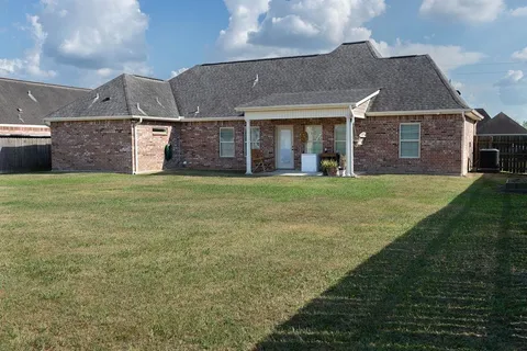 $239,800 | 410 6th Street, Iowa, LA 70647