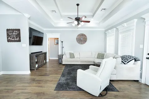 $239,800 | 410 6th Street, Iowa, LA 70647