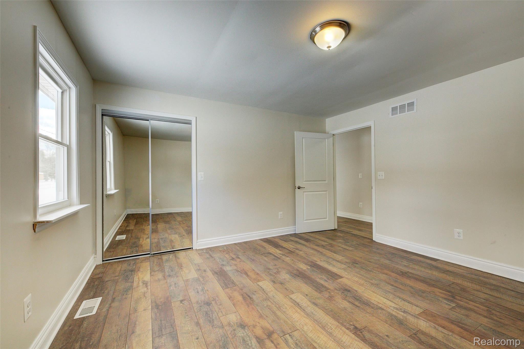 40054 Willis Road Belleville, MI 48111 - Photo 29 of 47 930A2964_5_6.jpg