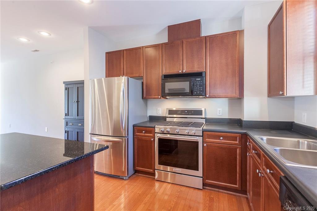 783 Grandin Road Charlotte, NC 28208 - Photo 7 of 46 Gallery Image 7