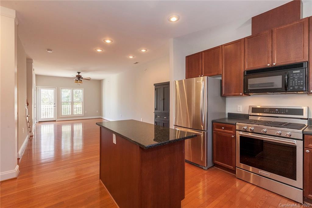 783 Grandin Road Charlotte, NC 28208 - Photo 8 of 46 Gallery Image 8
