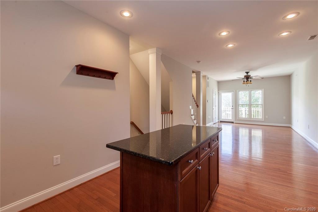 783 Grandin Road Charlotte, NC 28208 - Photo 9 of 46 Gallery Image 9