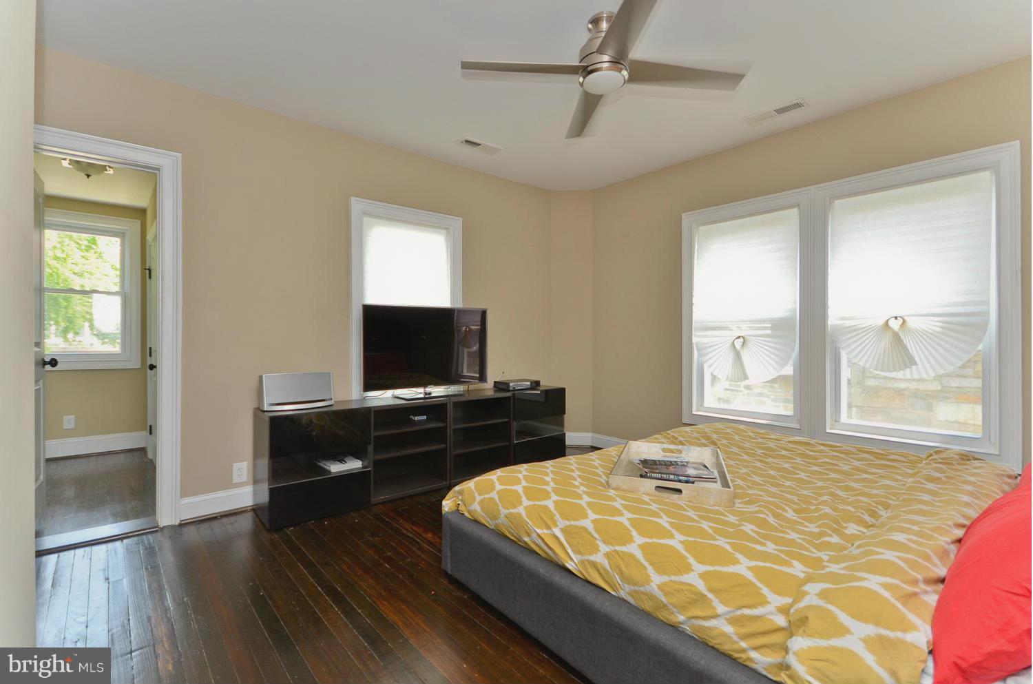 411 Rittenhouse Street Northwest Washington, DC 20011 - Photo 16 of 30 Bedroom (Master)