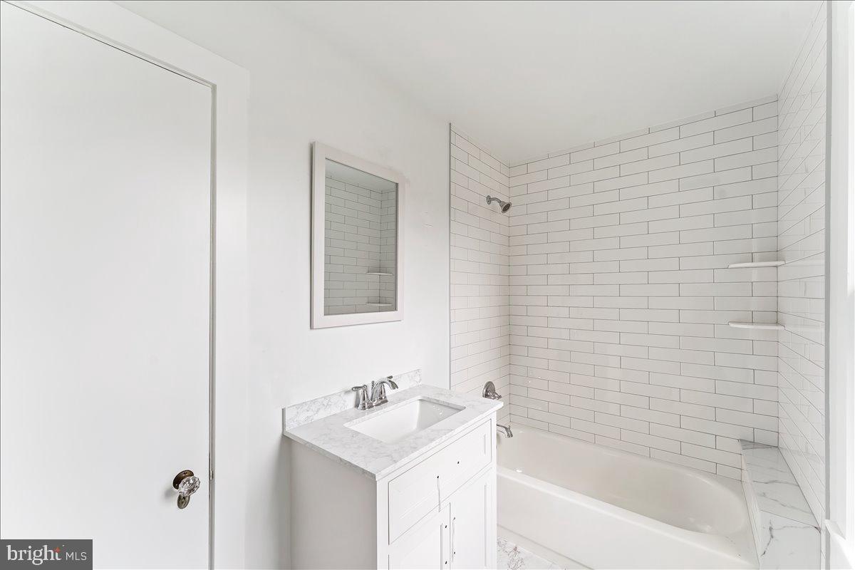 56 North Sproul Road Broomall, PA 19008 - Photo 14 of 16
