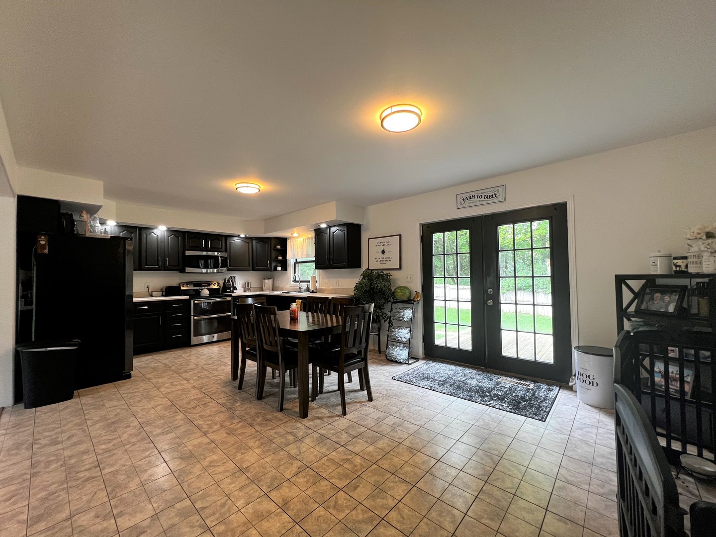 303 Minnesota Drive Dixon, IL 61021 - Photo 16 of 34 a view of a dining room with furniture