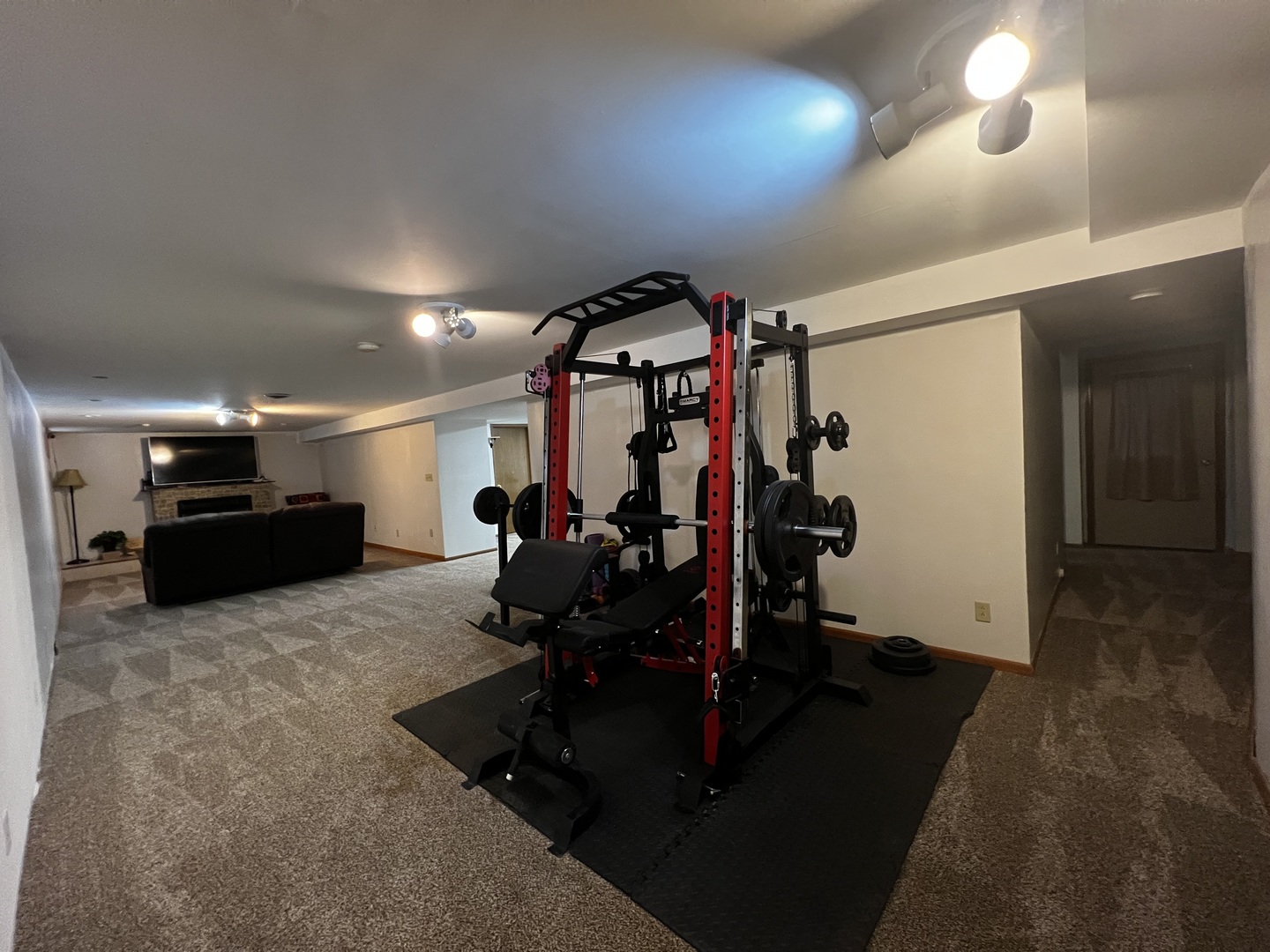 303 Minnesota Drive Dixon, IL 61021 - Photo 28 of 34 a view of a room with gym equipment