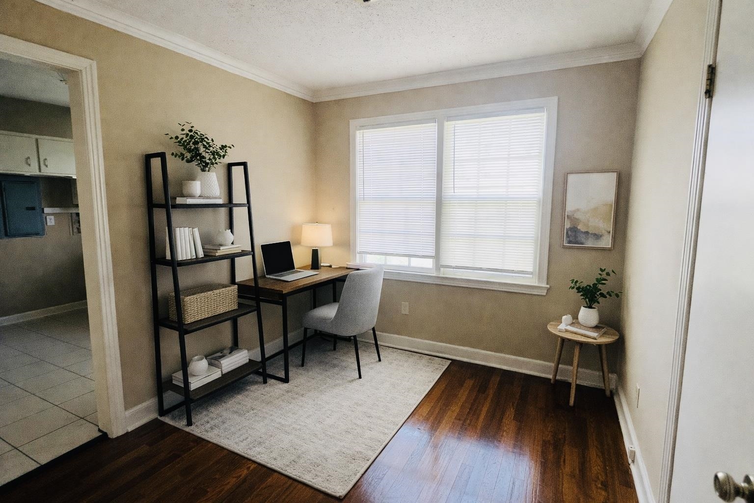 4868 Southern Avenue Memphis, TN 38117 - Photo 2 of 15 a room that has a bed and a window in it