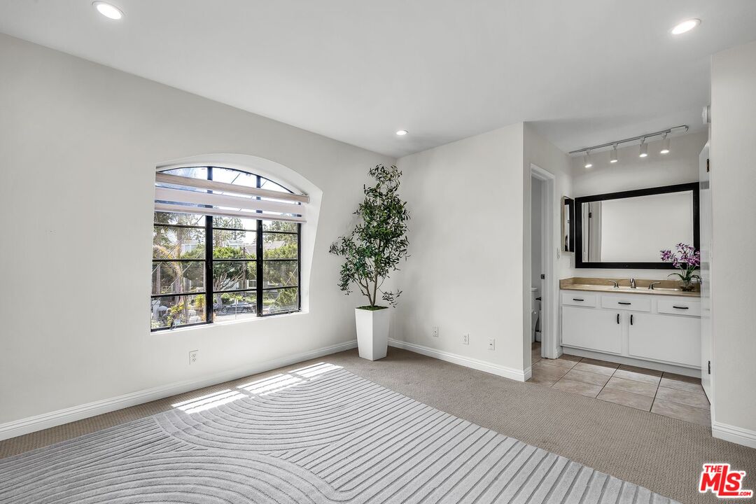 7862 West Manchester Avenue Playa del Rey, CA 90293 - Photo 34 of 43