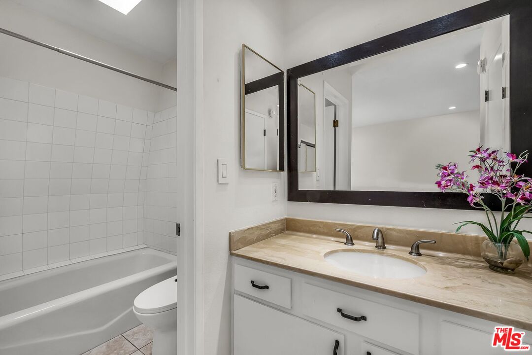 7862 West Manchester Avenue Playa del Rey, CA 90293 - Photo 36 of 43