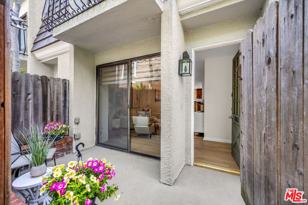 7862 West Manchester Avenue Playa del Rey, CA 90293 - Photo 6 of 43