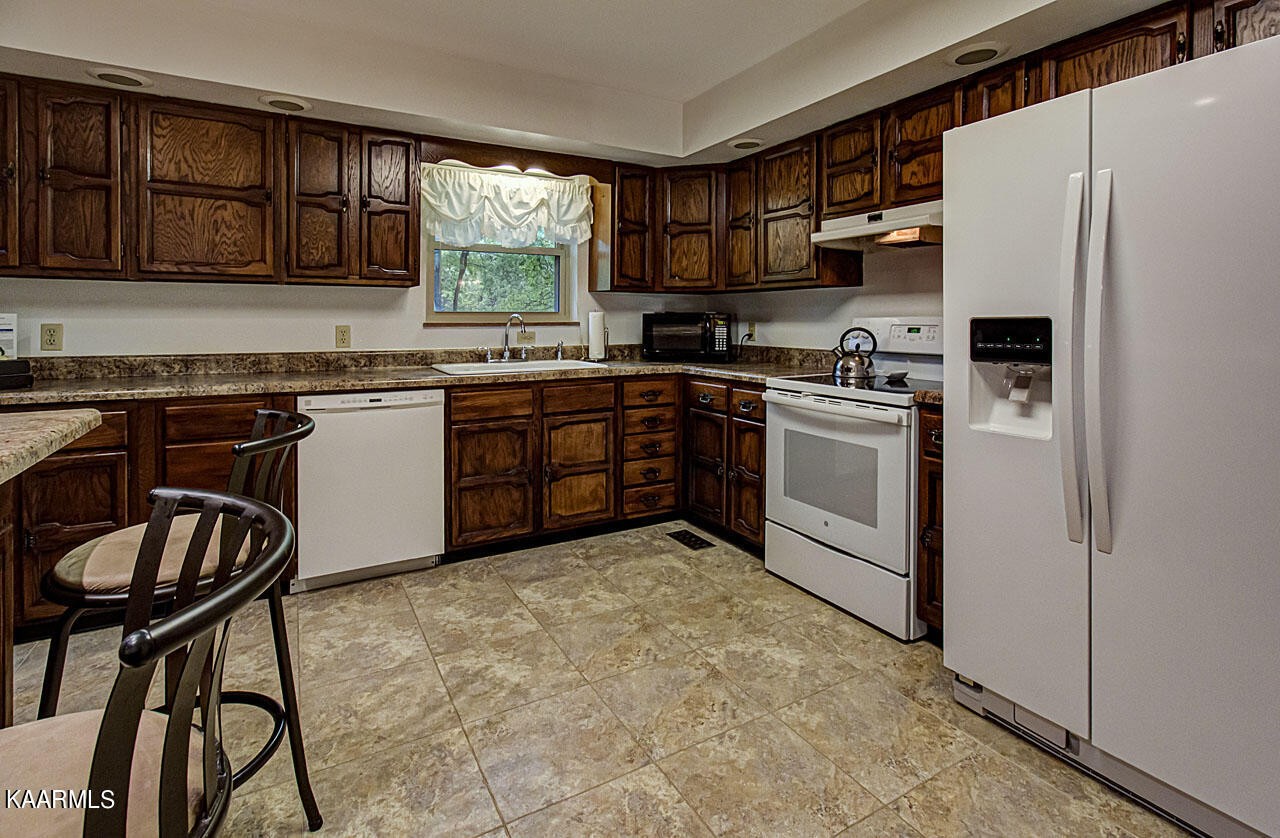 329 Candora Road Maryville, TN 37804 - Photo 12 of 43 Gallery Image 12