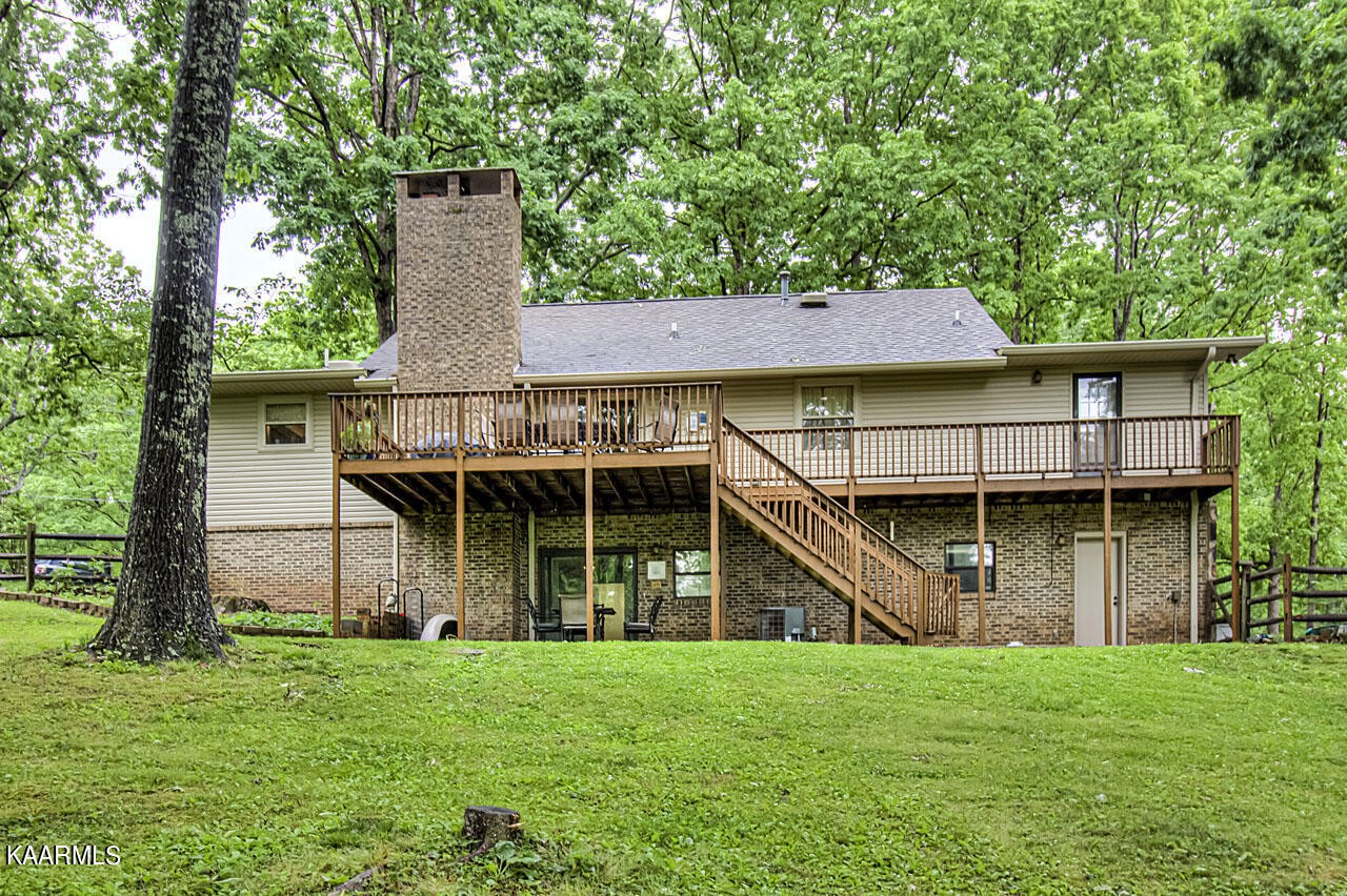329 Candora Road Maryville, TN 37804 - Photo 3 of 43 Gallery Image 3