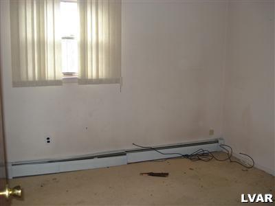 223 Edgemont Road Stroudsburg, PA 18360 - Photo 4 of 4 Gallery Image 4