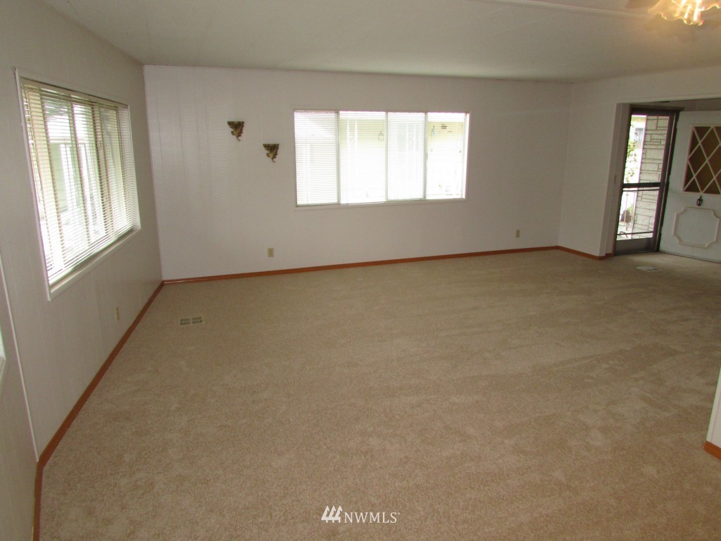 1121 244th Street Southwest, Unit 59 Bothell, WA 98021 - Photo 3 of 10