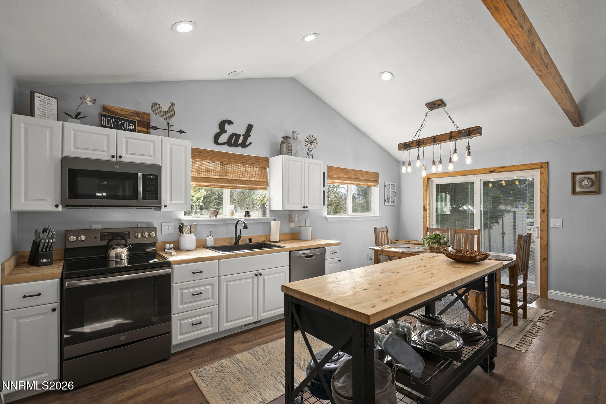 15801 Rocky Vista Road Reno, NV 89521 - Photo 6 of 35 12-web-or-mls-_DSC0282