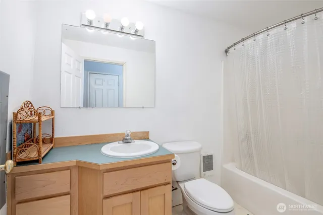 $799,950 | 2711 Day Island Boulevard West, University Place, WA 98466