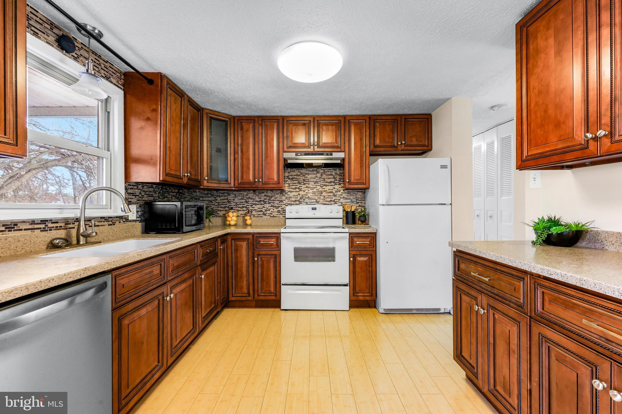 221 Antietam Road Essex, MD 21221 - Photo 12 of 35