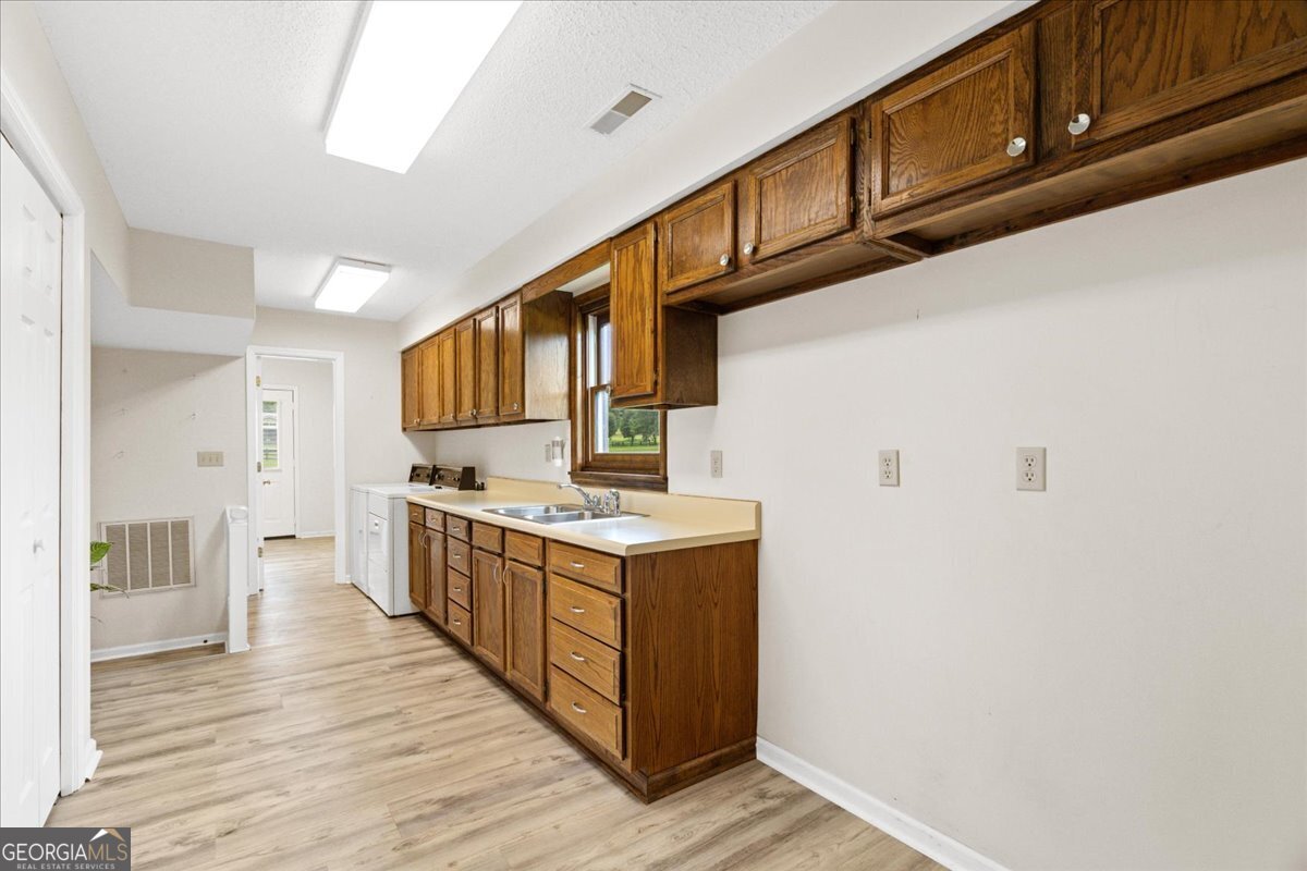 295 Craigtown Road Northeast Calhoun, GA 30701 - Photo 6 of 44