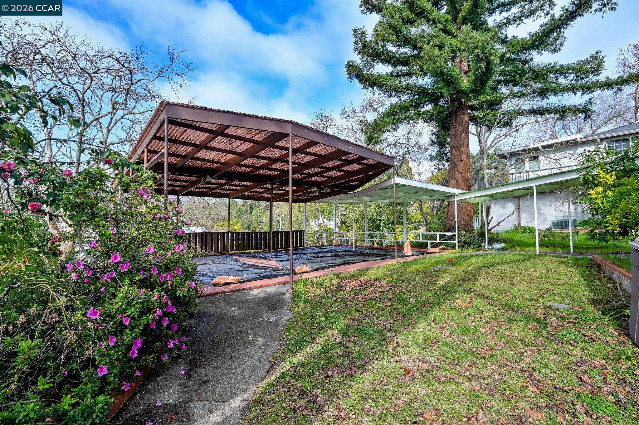 1521 Sunset Loop Lafayette, CA 94549 - Photo 14 of 19 a view of a backyard with garden