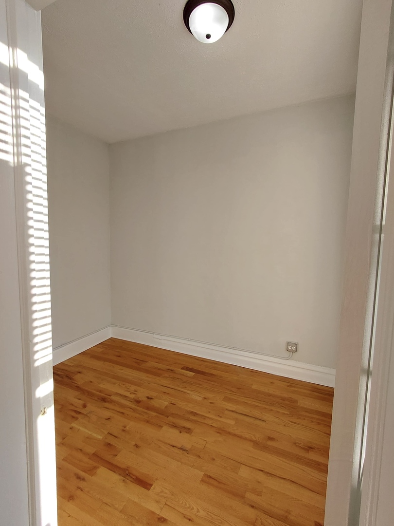 2215 South Albany Avenue, Unit 2F Chicago, IL 60623 - Photo 9 of 11