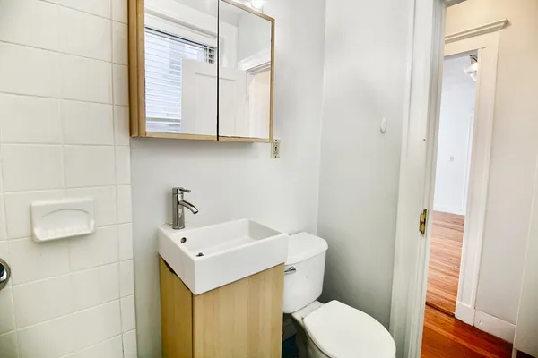 $2,800 | 32 Ransom Road, Unit 4, Boston, MA 02135