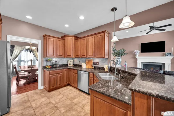 $485,000 | 11016 Moonstone Court, Dunlap, IL 61525