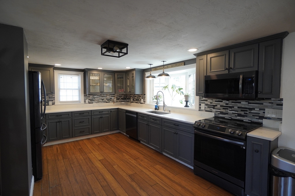 25 Cook Street Douglas, MA 01516 - Photo 6 of 38