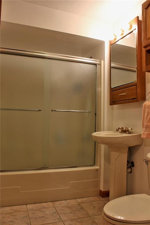 209 Saunders Station Road Trafford, PA 15085 - Photo 14 of 25 Gallery Image 14