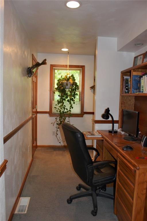 209 Saunders Station Road Trafford, PA 15085 - Photo 9 of 25 Gallery Image 9