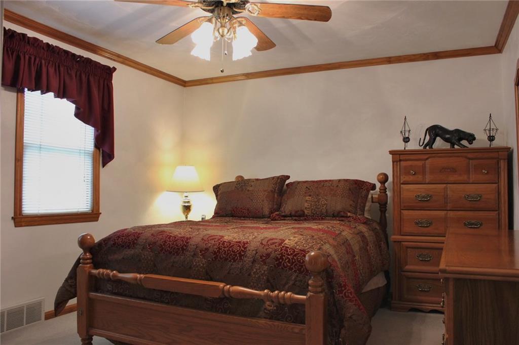 209 Saunders Station Road Trafford, PA 15085 - Photo 10 of 25 Gallery Image 10
