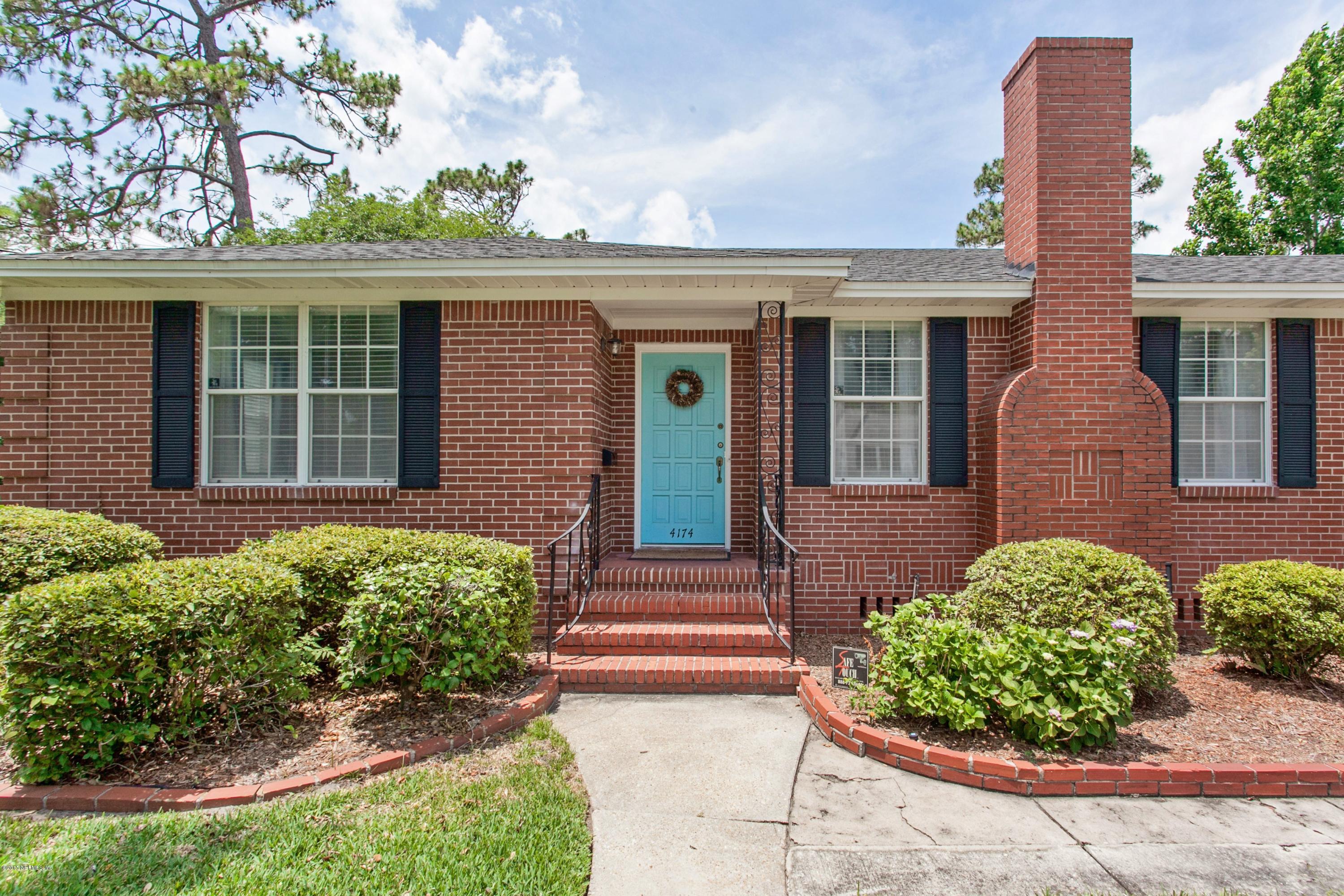 4174 Gadsden Road Jacksonville, FL 32207 - Photo 2 of 24 002_Entry