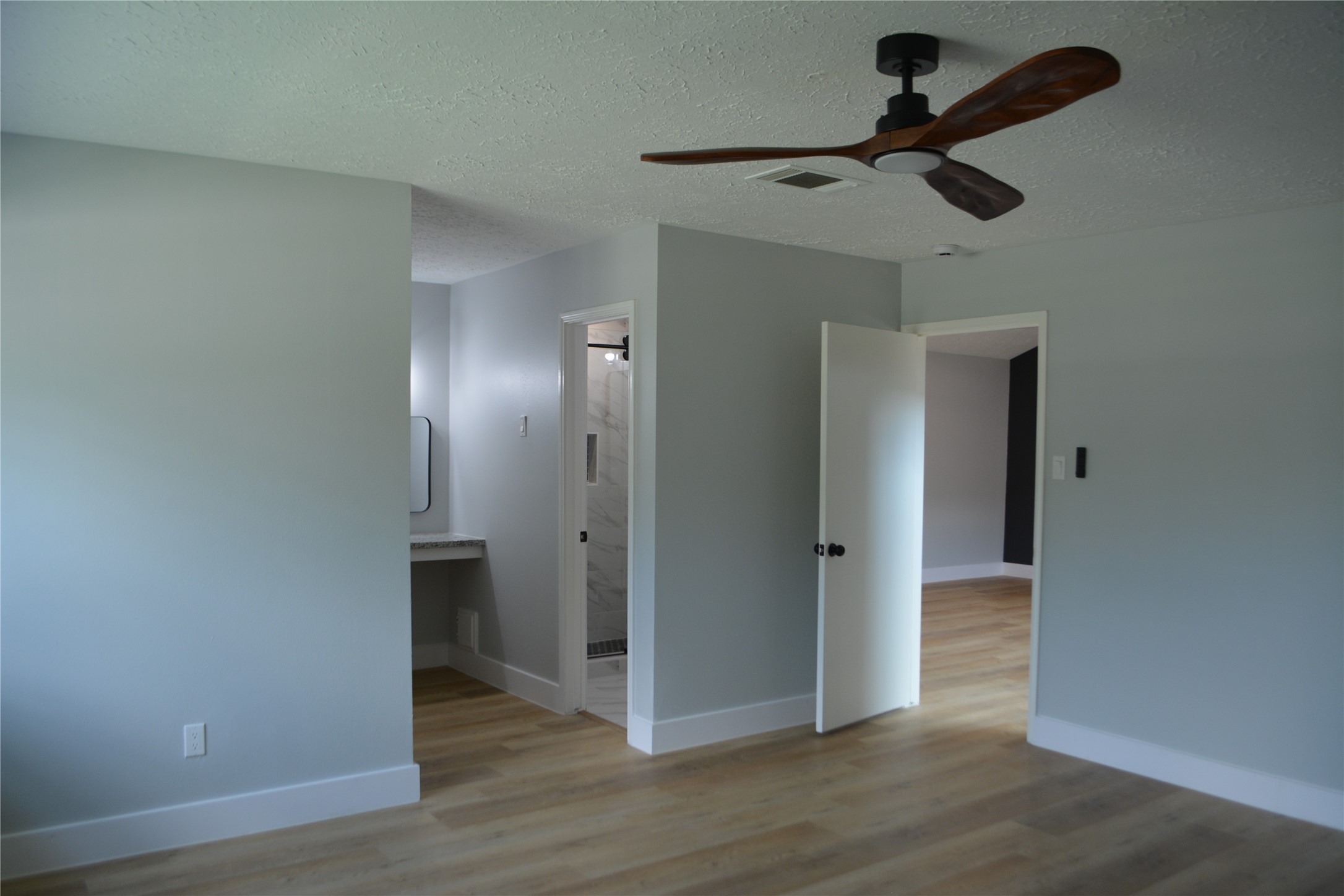 11526 South Kirkwood Road Houston, TX 77477 - Photo 19 of 26 Gallery Image 19
