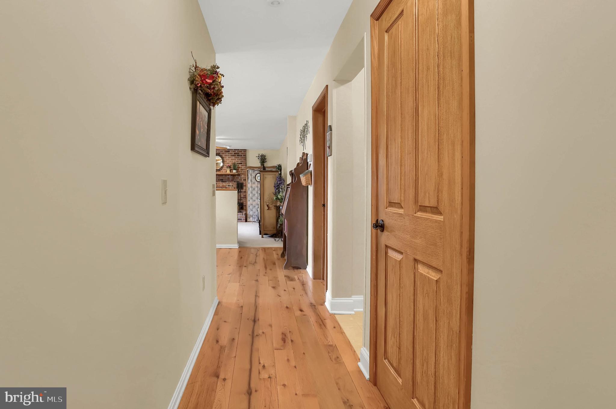 114 Abbey Road New Freedom, PA 17349 - Photo 11 of 46 Gallery Image 11
