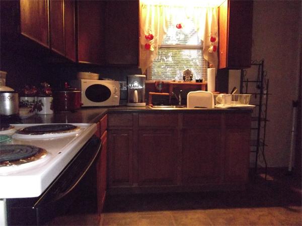 126-128 Almira Road Springfield, MA 01119 - Photo 3 of 4