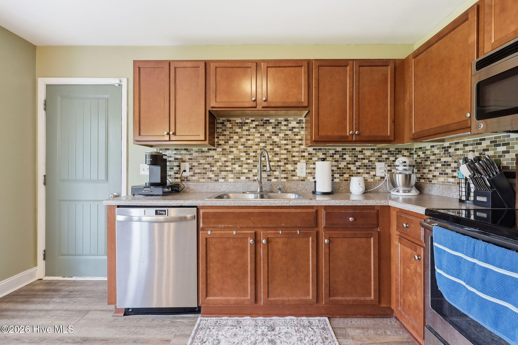 645 Hubert Boulevard Hubert, NC 28539 - Photo 14 of 50 39-web-or-mls-IMG_1328