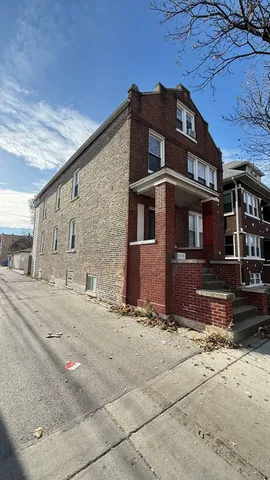 $1,800 | 3115 West 41st Place, Unit 1, Chicago, IL 60632