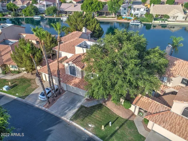 $2,400 | 517 South Marina Drive, Gilbert, AZ 85233