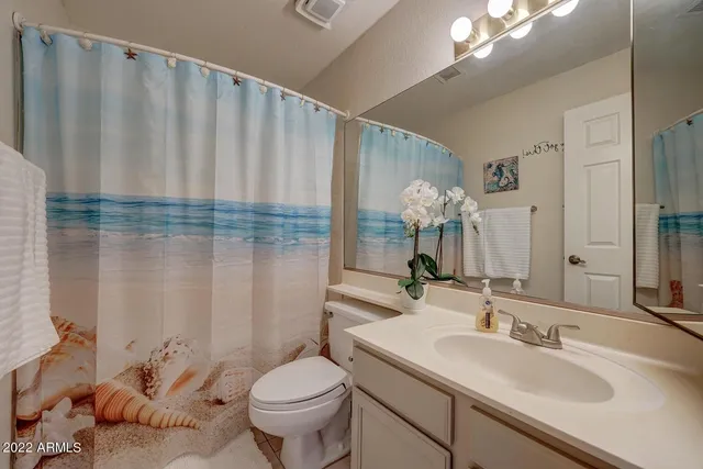 $2,400 | 517 South Marina Drive, Gilbert, AZ 85233