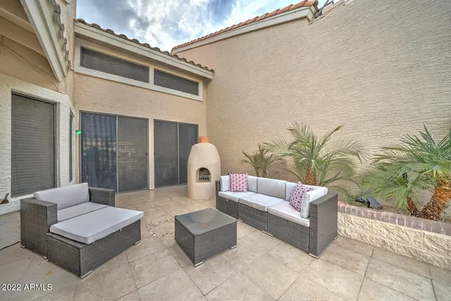 $2,400 | 517 South Marina Drive, Gilbert, AZ 85233