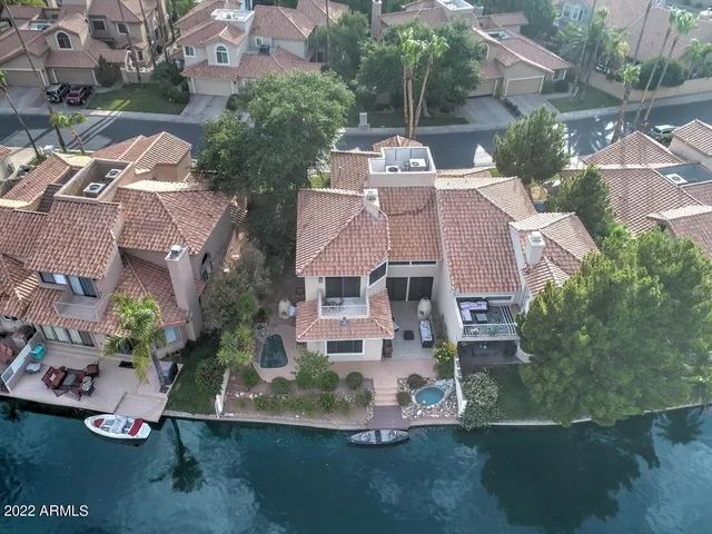 $2,400 | 517 South Marina Drive, Gilbert, AZ 85233