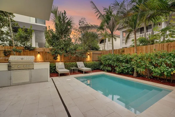$1,649,111 | 3071 Hibiscus Street, Miami, FL 33133